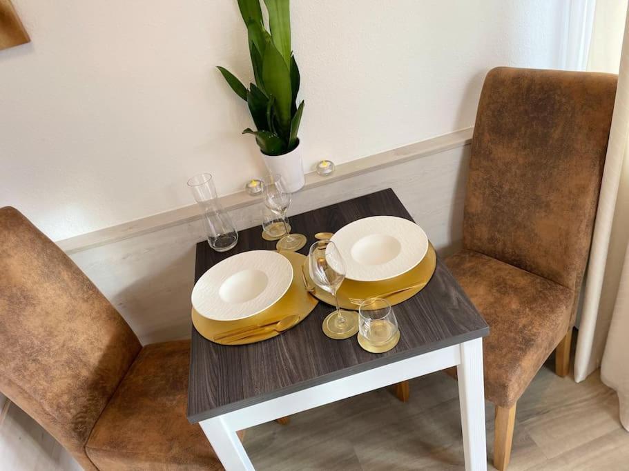 Fewo 20 - Appartement Im Rottalblick - Youngmodern Wohnen Mit Bademantelgang Zur Therme, Tv, Balkon Und Persoenlichem Gaesteempfang Von Astarte Estate Бад Грисбах Екстериор снимка